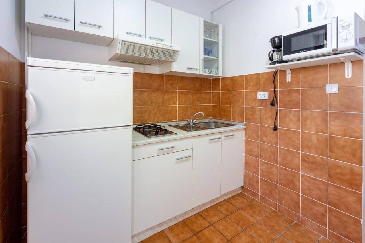 Apartments Lilin ซริกเวนิซา ภายนอก รูปภาพ