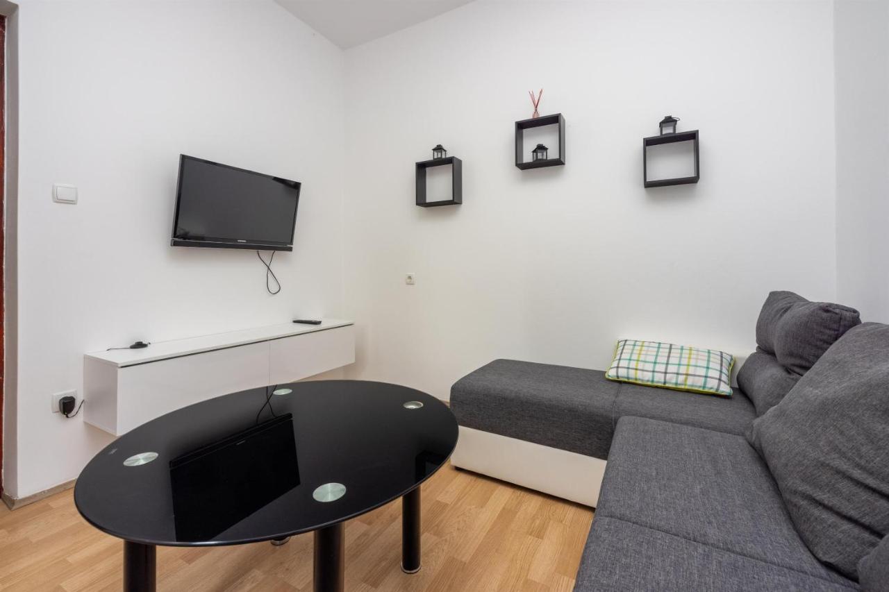 Apartments Lilin ซริกเวนิซา ภายนอก รูปภาพ